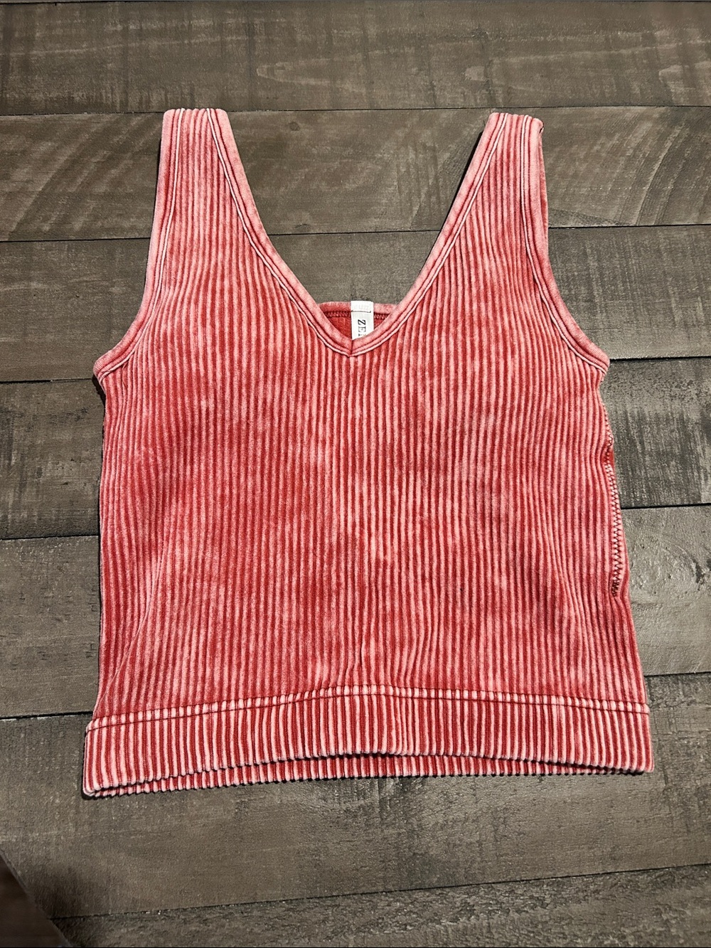 Women's Ribbed Cropped Velvet V-Neck Tank Top - Rose